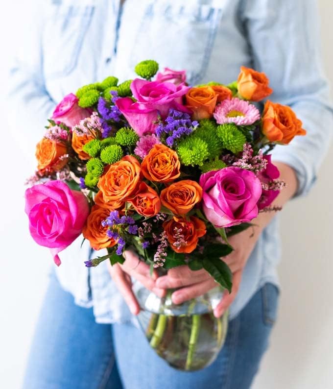 Strawberry Sundae Bouquet with Glass Vase (Fresh Flower Bouquets) Birthday, Anniversary, Get Well, Congratulations, Thank You, All Occasions
