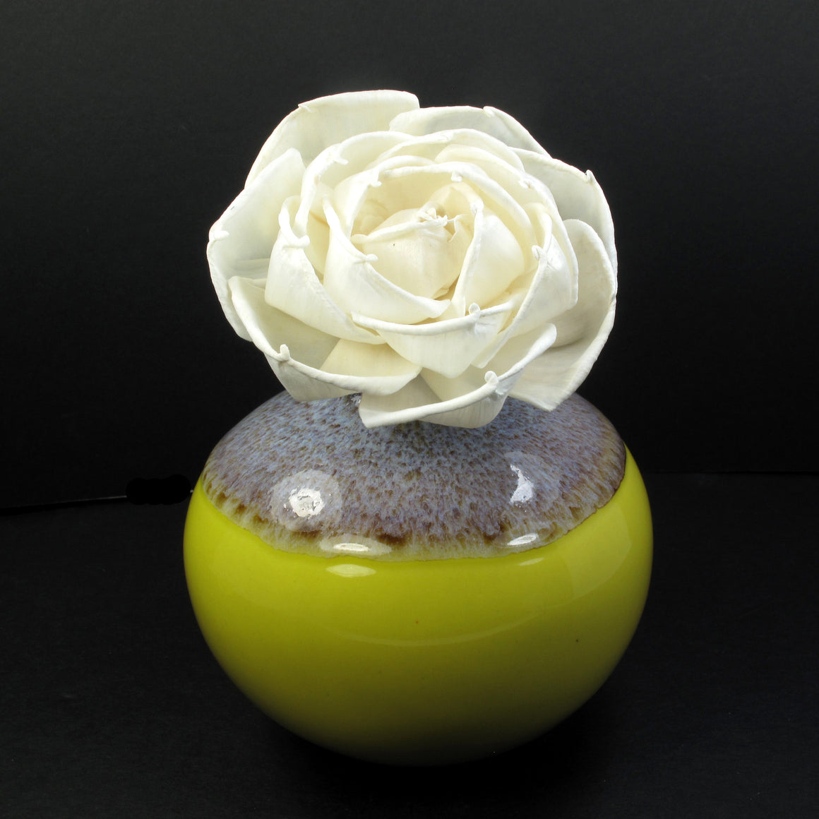 Sola Wood Flower Aroma Oil Diffuser with a Bendable Cotton Wire Wick, Tea Rose - TropicaZona